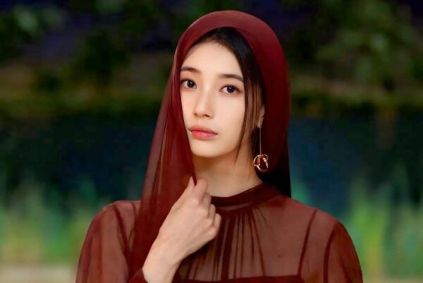 Suzy ngã ngựa Suzy vốn là nghệ sĩ thần tượng chuyển sang diễn xuất