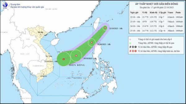Bão số 12 giảm 1 cấp vào chiều nay.