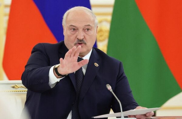 Tổng thống Belarus cảnh báo sốc về viễn cảnh của Ukraine