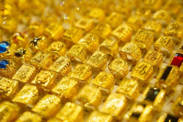 Vàng giảm sau phiên tăng kỷ lục: Khoảng lặng hay rủi ro ‘bỏng tay’?